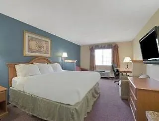 Days Hotel 4*