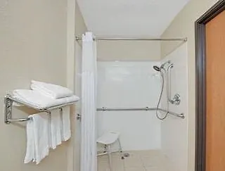 Days Hotel 4*